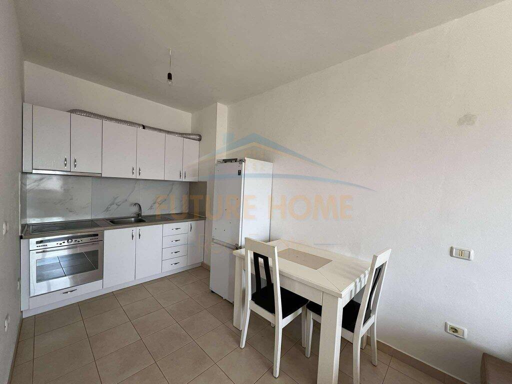 Shitet, Apartament 1+1, Unaza e Re, Tiranë.