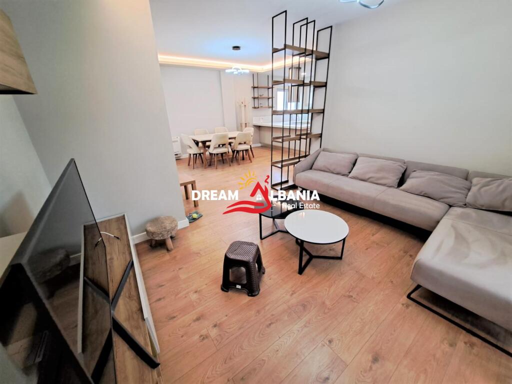 Villa for rent in the Blloku area of Selita in Tirana (ID 4251086)