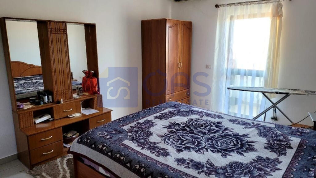 A 1+1 apartment is for rent in Sauk.