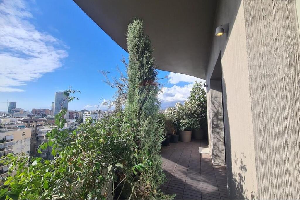 Office for rent at Lion Park Residence!