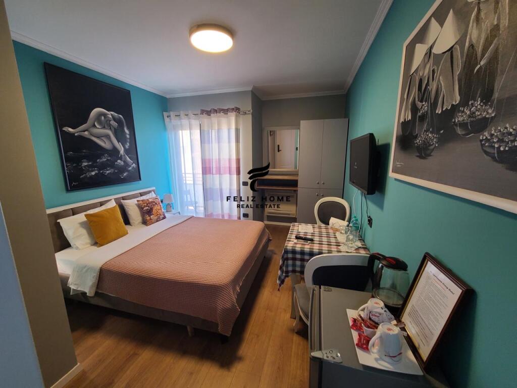 HOTEL ME QERA 340 M2 QENDER 6.500 EURO