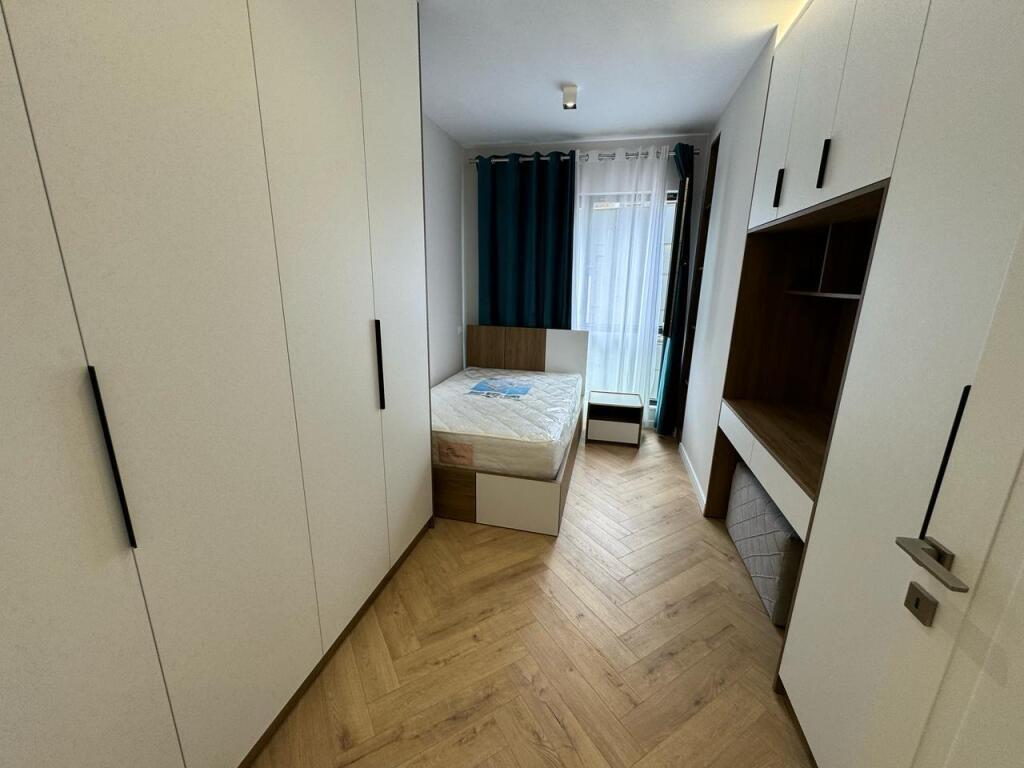 Super Apartament 2+1 me qera tek Pazari i ri