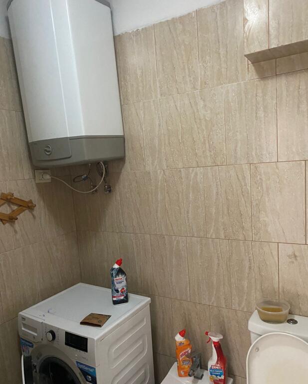 Affittasi appartamento 2+1+2, Ali Dem via Idriz Dollaku 500 mila lekë.