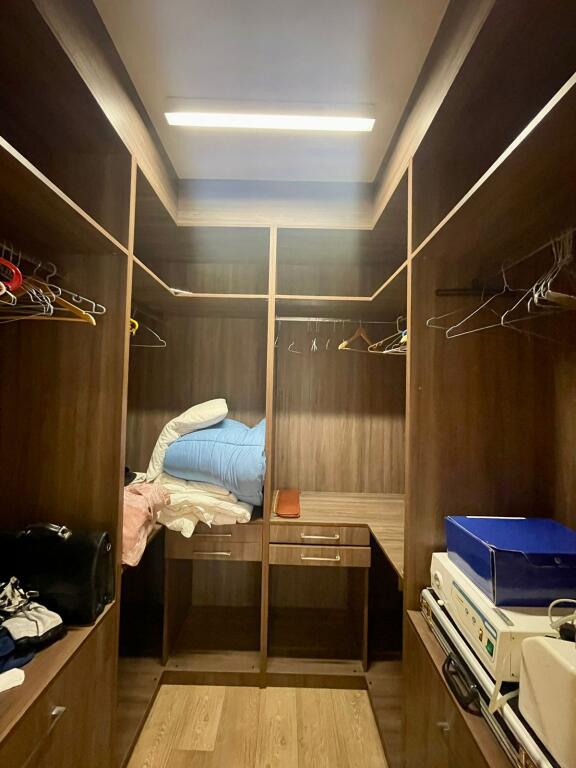 Jepet me qira apartament 3+1+parkim STACIONI I TRENIT 900€