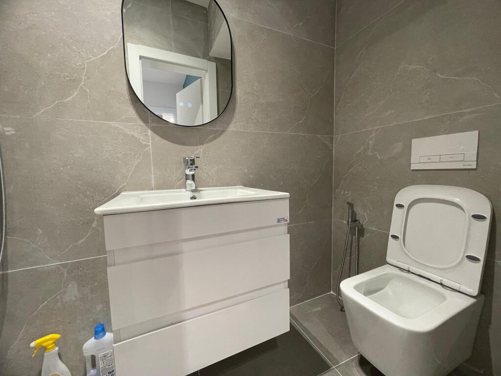 1+1 apartment for sale in the 21st of December area, Tirana!