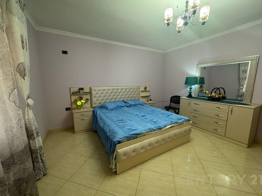 2+1 APARTMENT FOR RENT NEAR SHKOLLA E KUQE! 600 € /Month