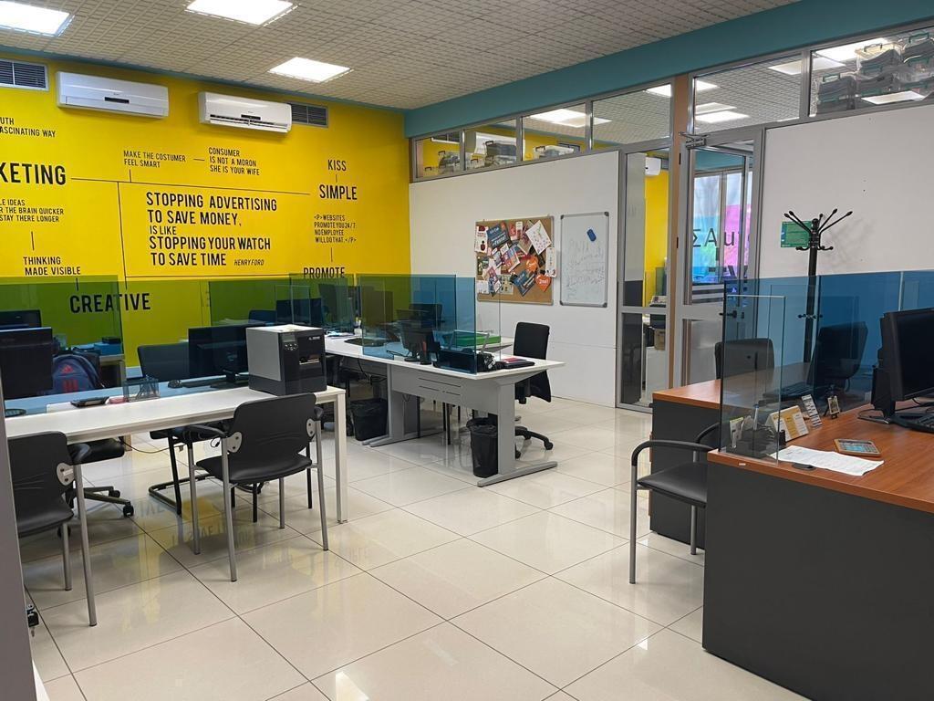 Ufficio in Affitto a Bllok (ID BZ2616) Tirana.