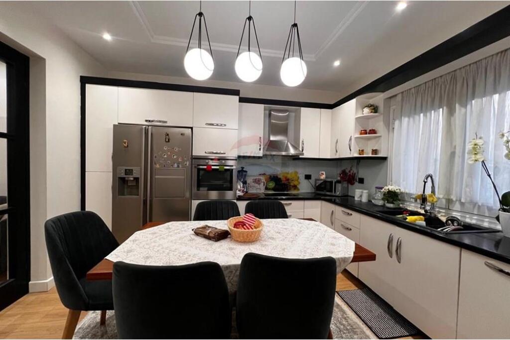 Villa for sale in Vore!