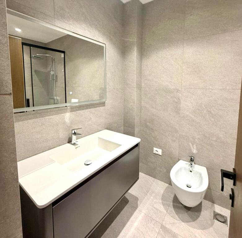 FOR SALE:  2+1+2 Bathrooms + Storage (+Parking Spot) ||  Lake View 