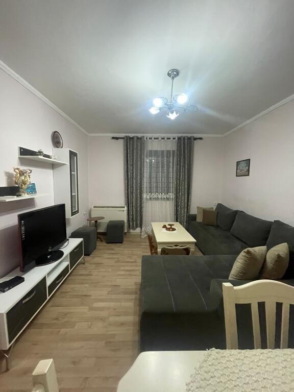 Apartament 2+1 me qira prane Diplomat 2