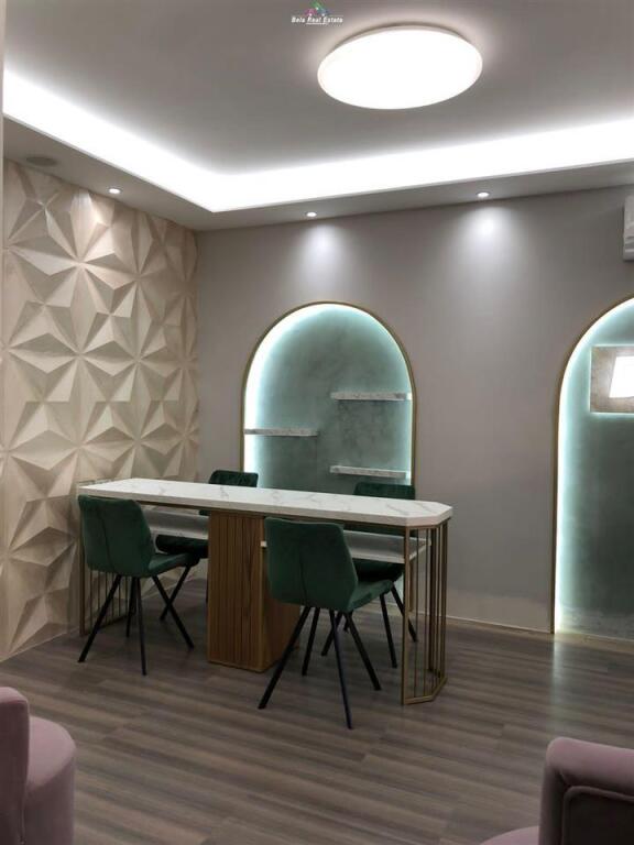 Dyqan Estetike mer qera Tek Brryli (ID BD21251) Tirane