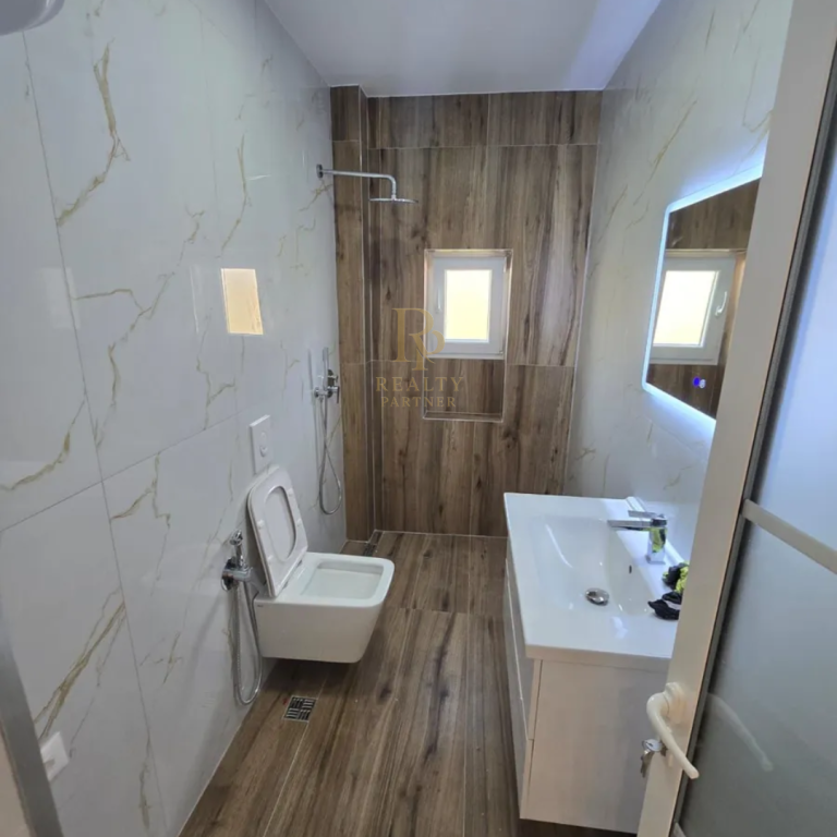 For sale Apartment 2+1 Myslym Shyri, near the "Pjetër Budi" School | Tirana