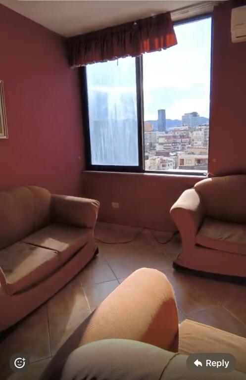 1+1 apartment, furnished near the ballet school.