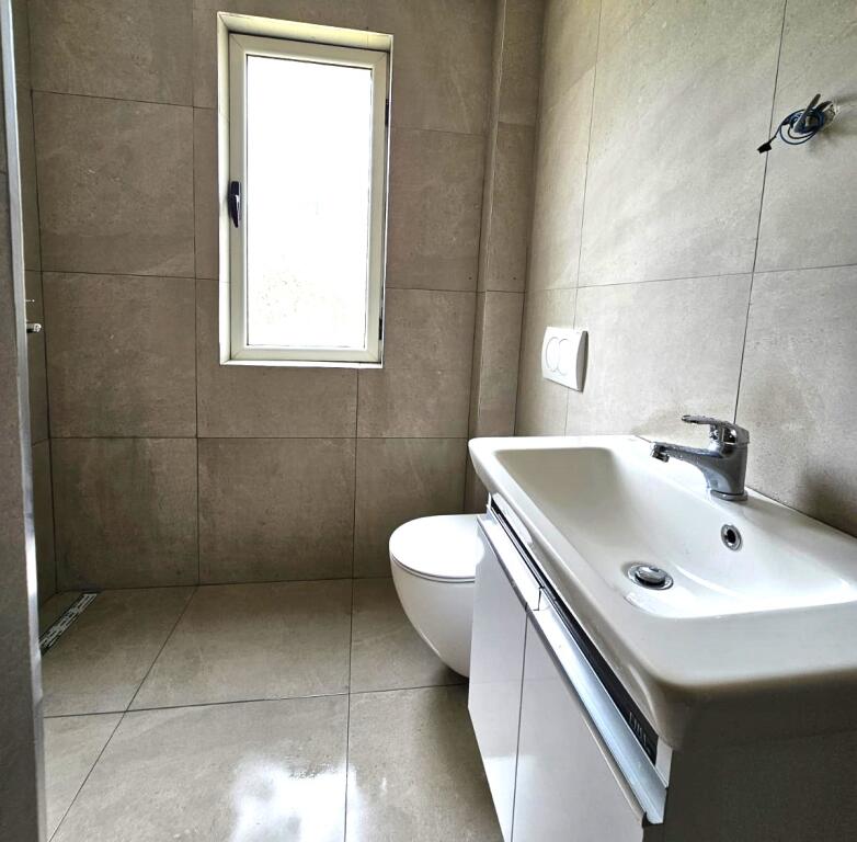 FOR SALE: 1-Bedroom Apartment 📍In the Heart of Tirana – Tregu Çam – €130,000