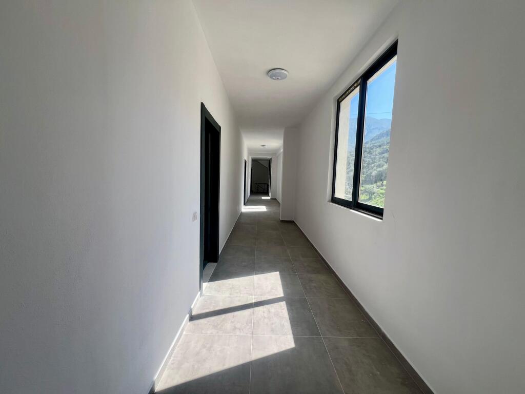 Apartment for sale in Radhimë