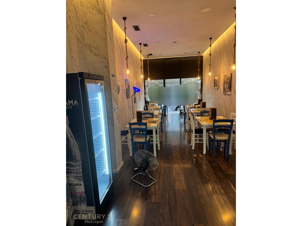 FOR SALE COMMERCIAL SPACE NEAR WILLSON SQUARE!