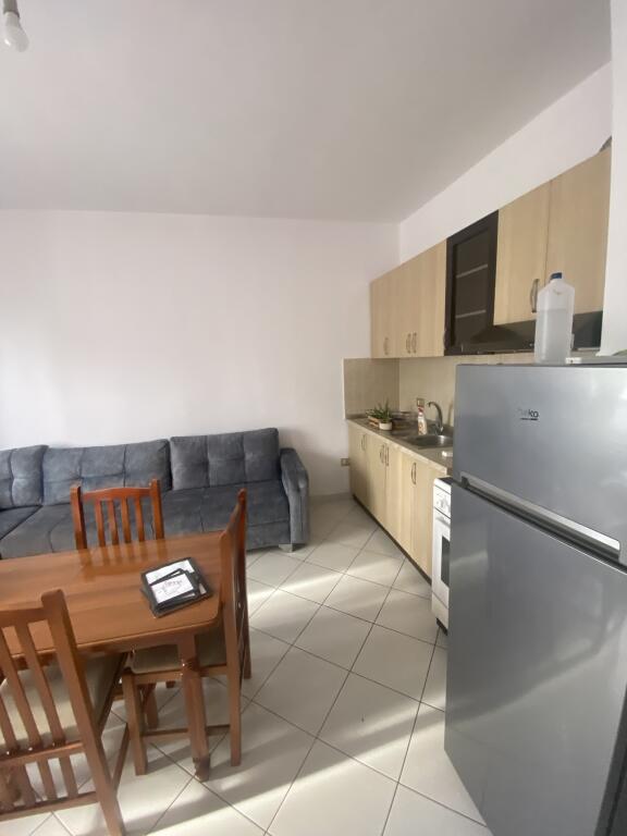 1+1, furnished, Astir