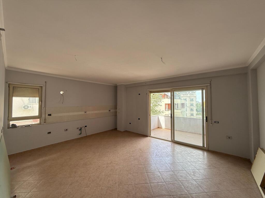 2+1+2 APARTMENT FOR SALE, DRY LAKE