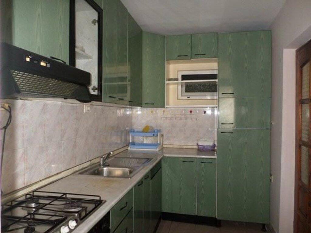 5+1 me qera ne fillim te rruges Don Bosko ne Tirane