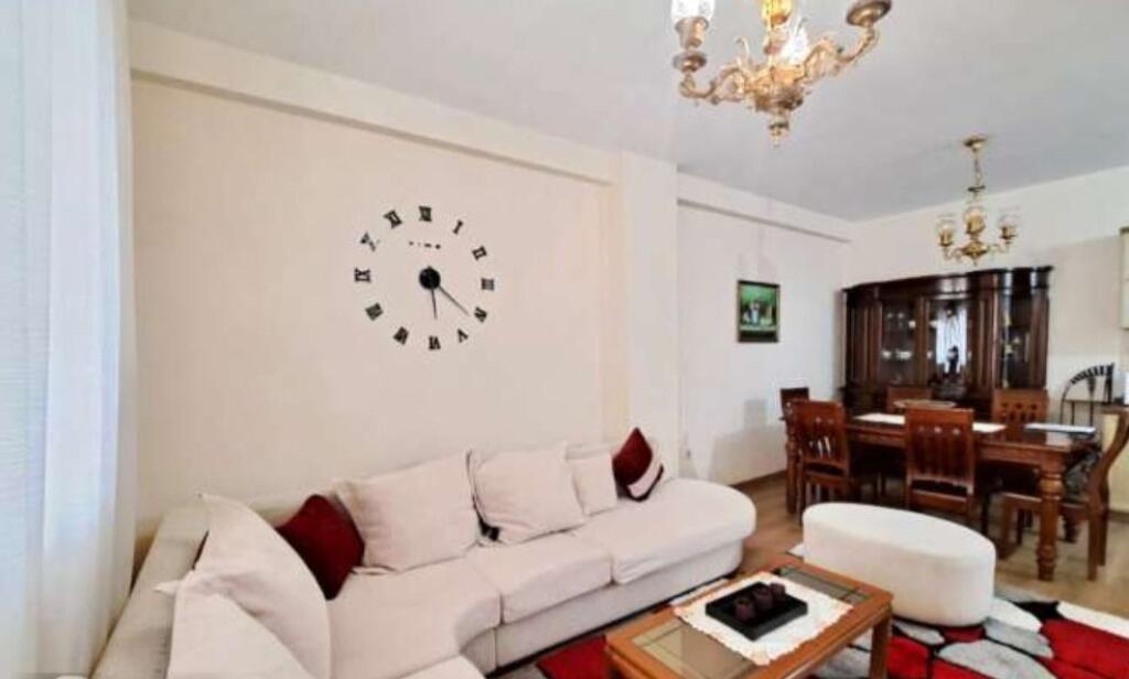 APARTAMENT ME QIRA – QENDRA CONDOR, RRUGA E KAVAJËS