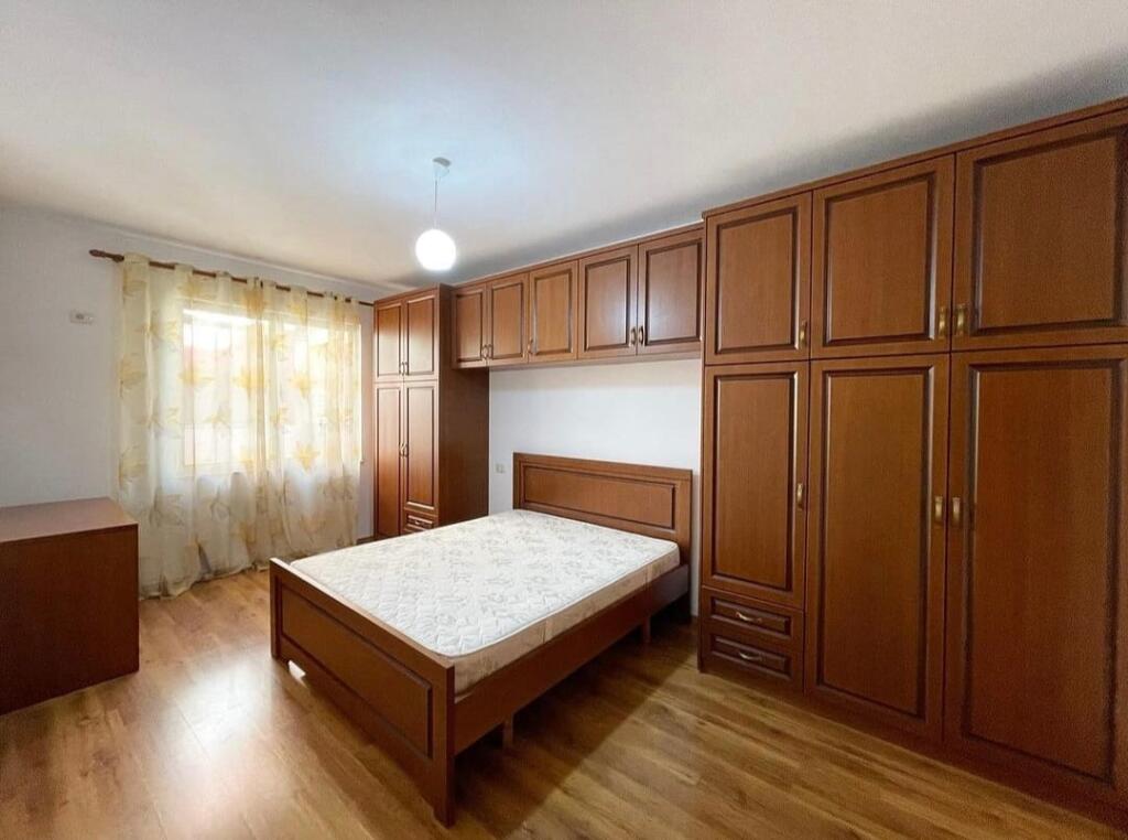 Apartament 2+1 me qira ne Astir
