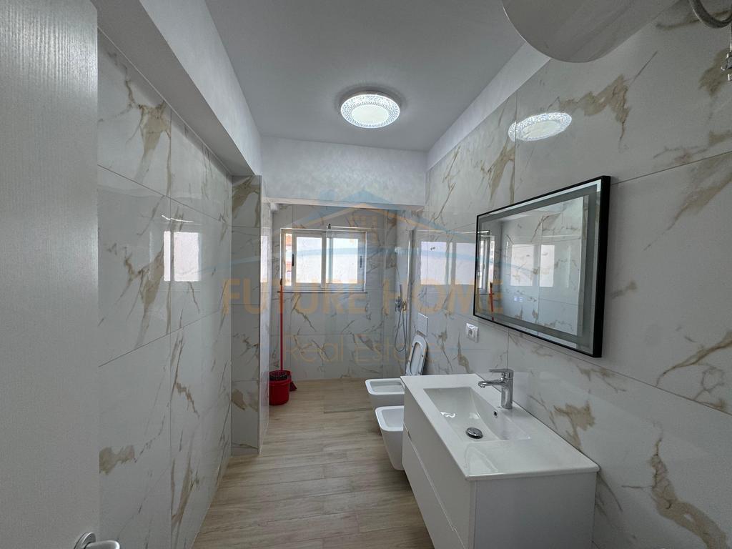 For sale, 2+1 Apartment, Port Road, Durres