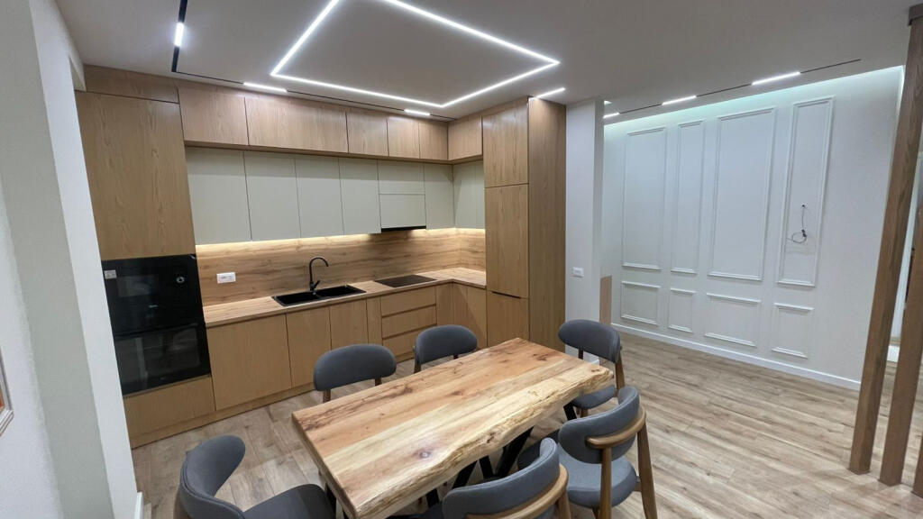 Appartamento in Affitto 2+1+2 presso Liqeni i Thate (ID B2201335) Tirana.