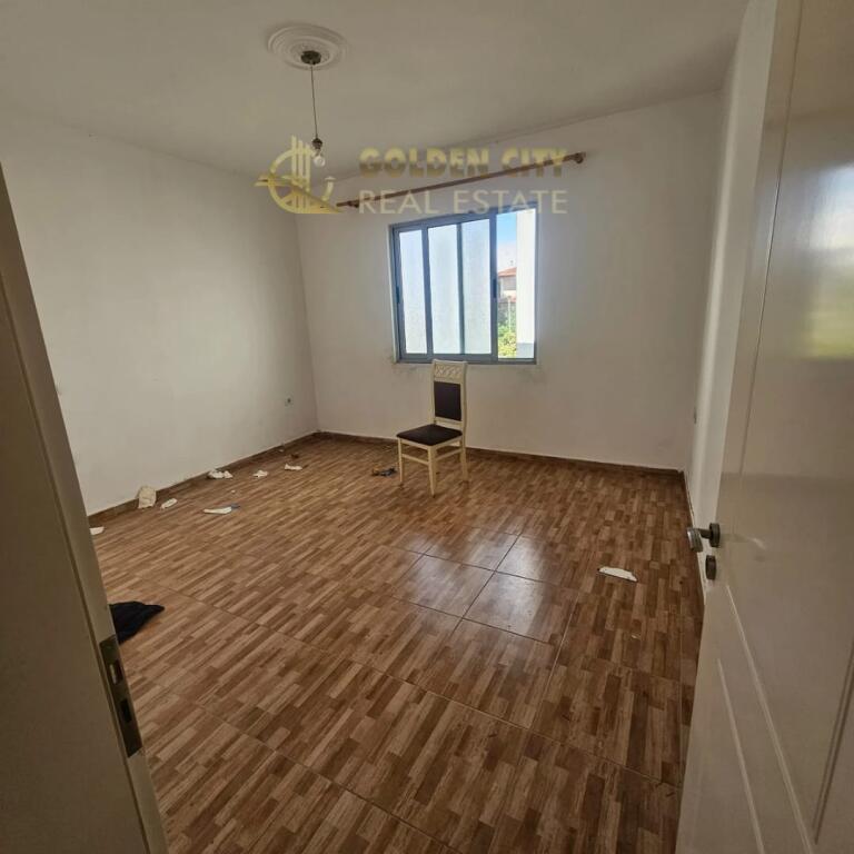 For sale: 2+1 apartment at the beach.