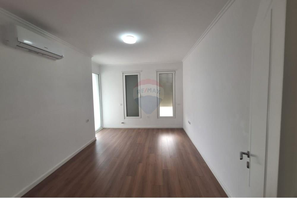 3+1+3 apartment for rent for offices in Don Bosko