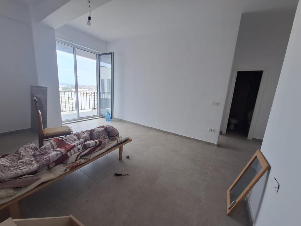 Rent Apartment 1+1, 5 Maji, 300 Euro