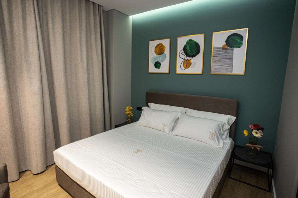 Hotel for sale in Vlorë