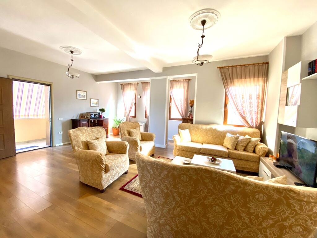 For sale Apartment 2+1+3 Balconies