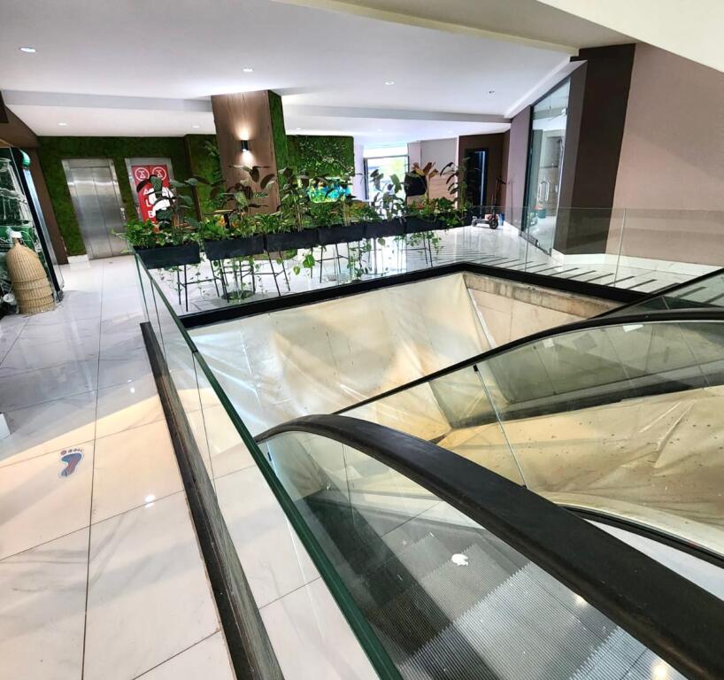 In Affitto: Spazio Commerciale Multifunzionale – Turdiu Center, Nel Cuore di Tirana