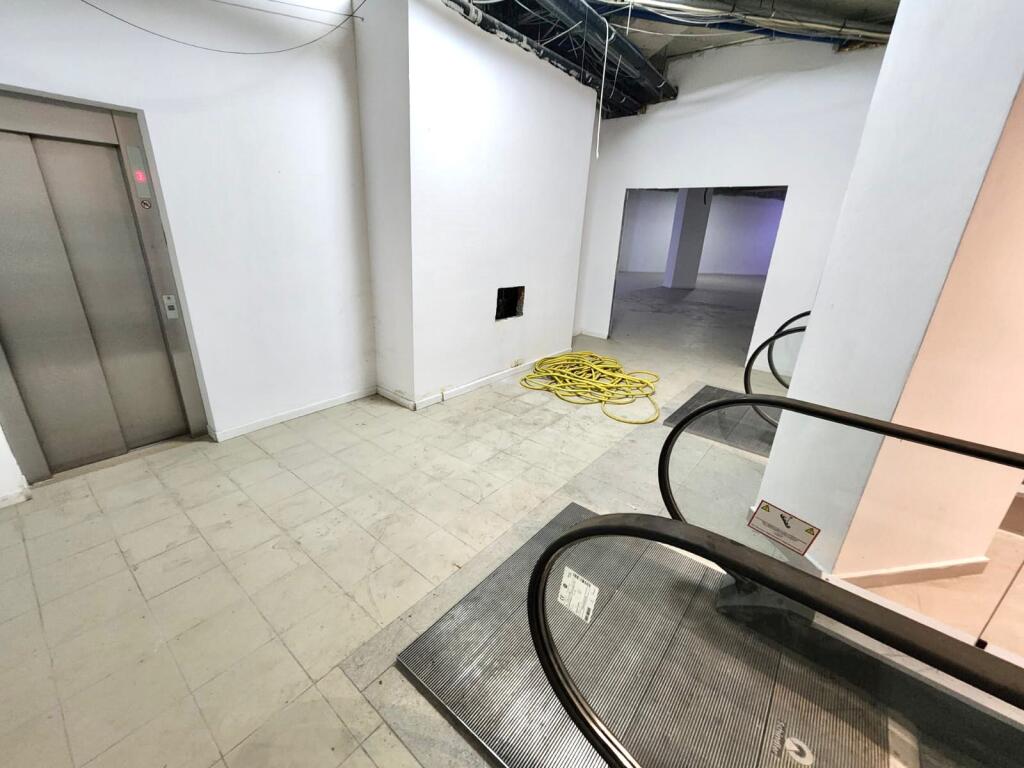 In Affitto: Spazio Commerciale Multifunzionale – Turdiu Center, Nel Cuore di Tirana
