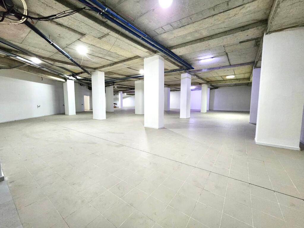 In Affitto: Spazio Commerciale Multifunzionale – Turdiu Center, Nel Cuore di Tirana