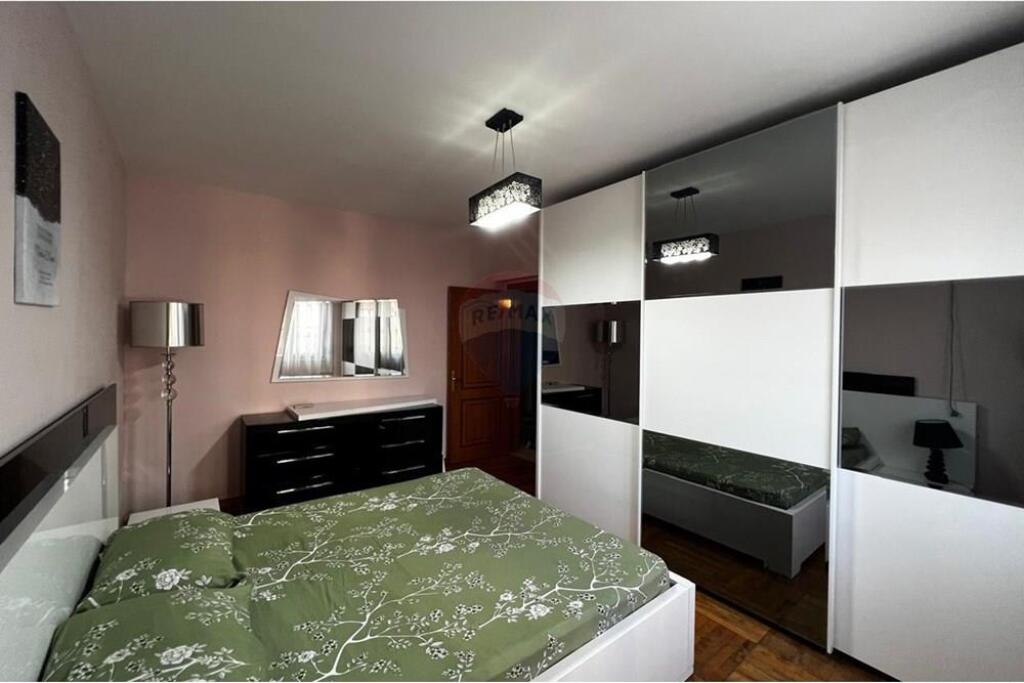  JEPET APARTAMENT 2+1 ME QIRA UNAZE BULEVARDI I RI