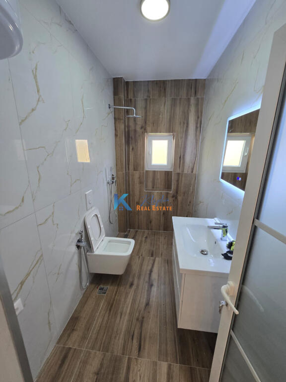 2+1+2 for SALE in Myslym Shyr, near the Pjeter Budi school.