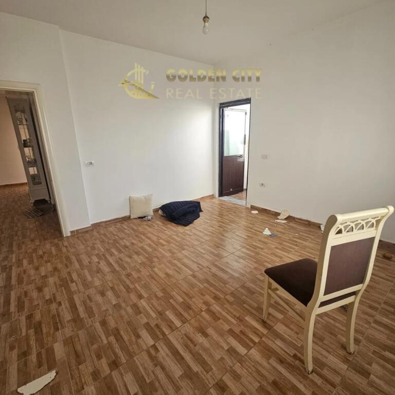 For sale: 2+1 apartment at the beach.