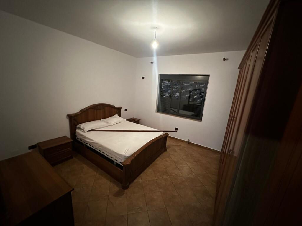 2+1 entrance for rent behind Marin Barleti University, residence