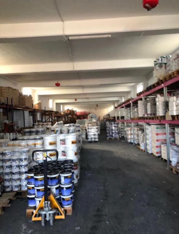 Warehouse for rent by the road on the Tirana-Durres highway
