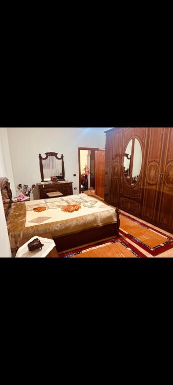 Apartment 2+1 with parking is offered at the end of Jordan Misja street
