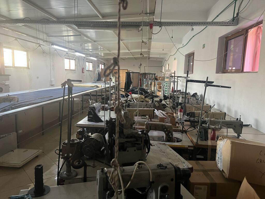 AMBJENT BIZNESI JEPET ME QERA 1550M2