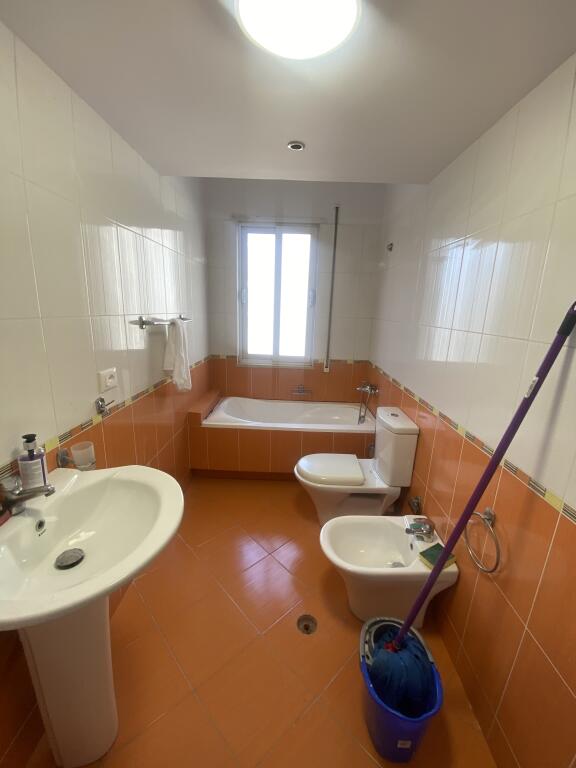 2+1, furnished, with parking, zoo garden.