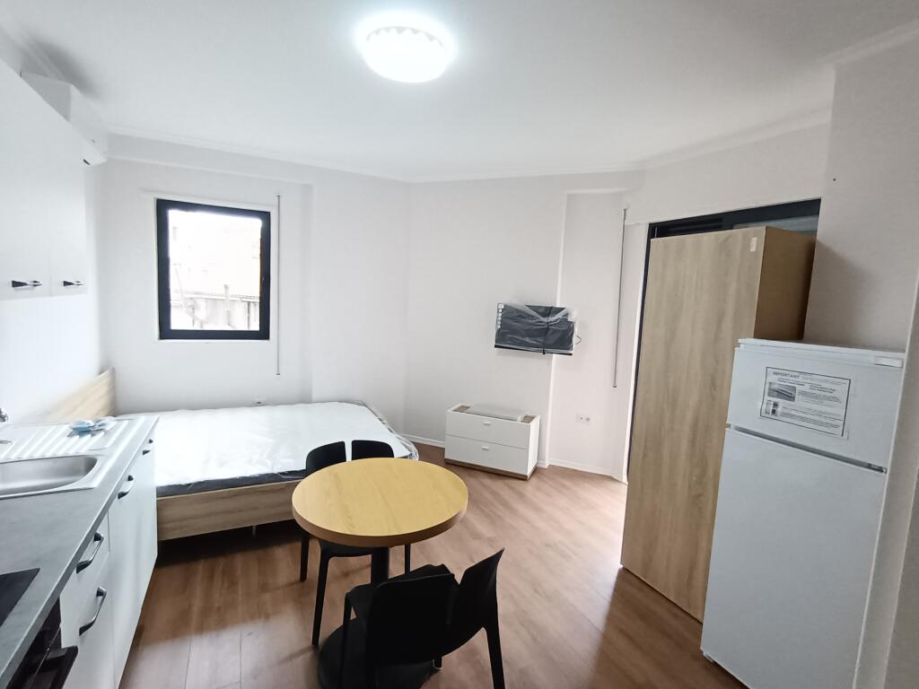 Garages for rent near Durresit street