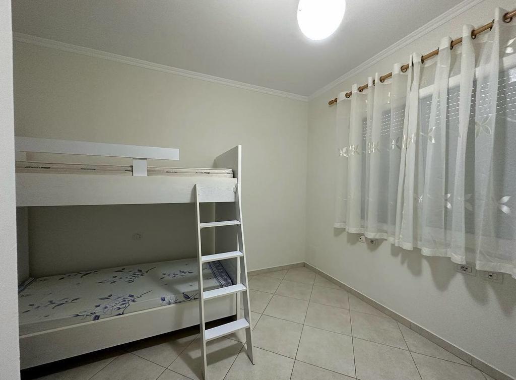 Super apartament 2+1 tek kopshti botanik (xhamia)