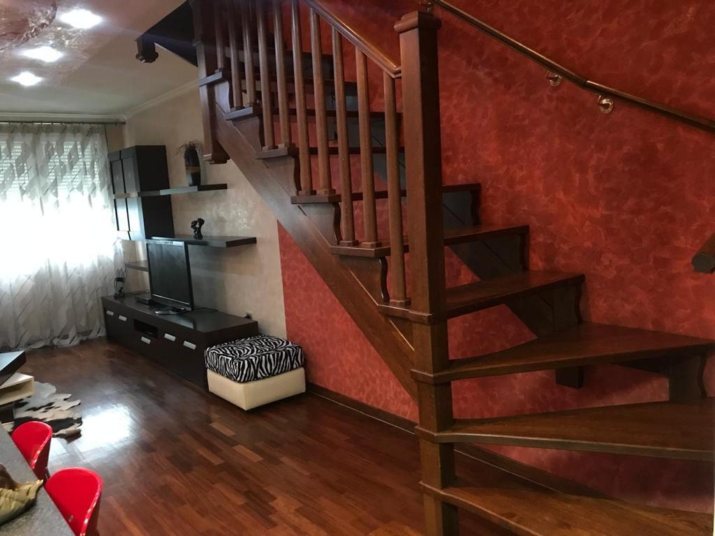 Duplex for rent, near the old exhibition.