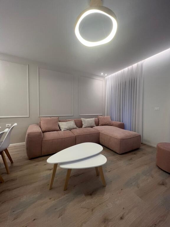 Super apartament 2+1 te 21-dhjetori (Delijorgji) me parkim