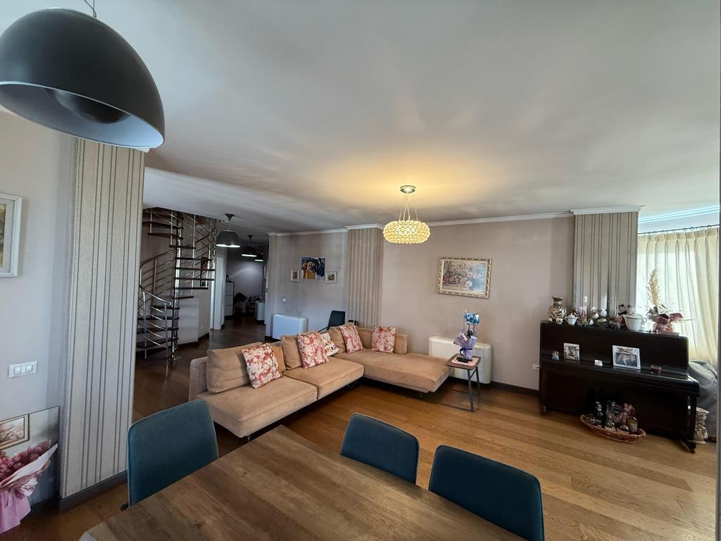 Sale, Duplex 3+1+2, Building with Arrow, Tirana!