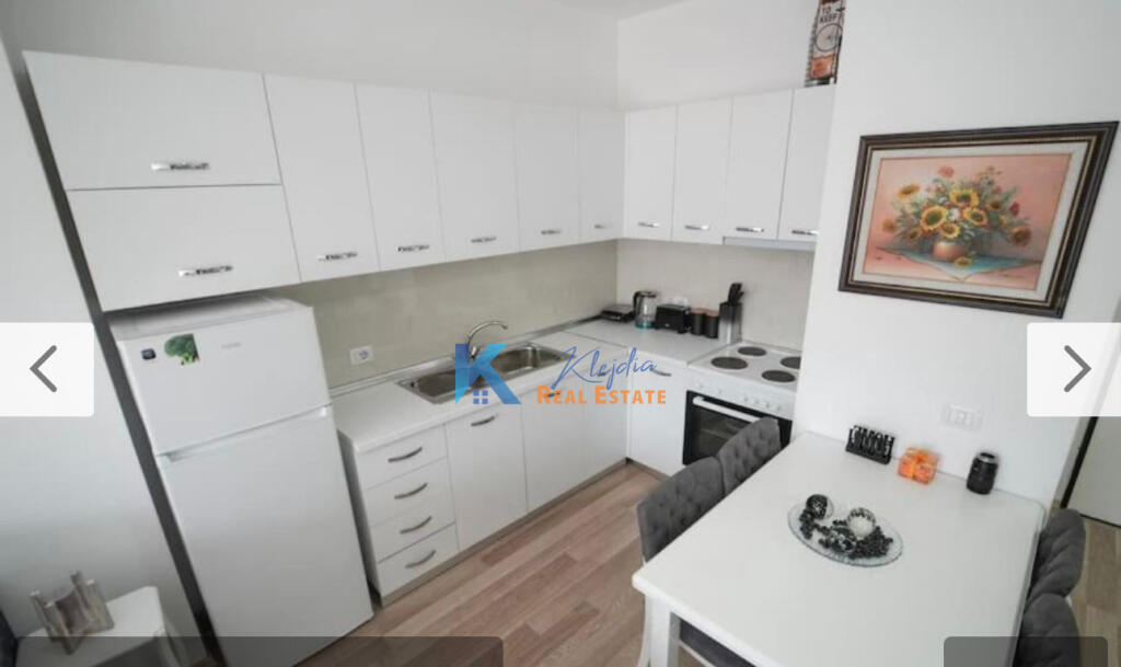 1+1 apartment for rent in the Center, near Toptani