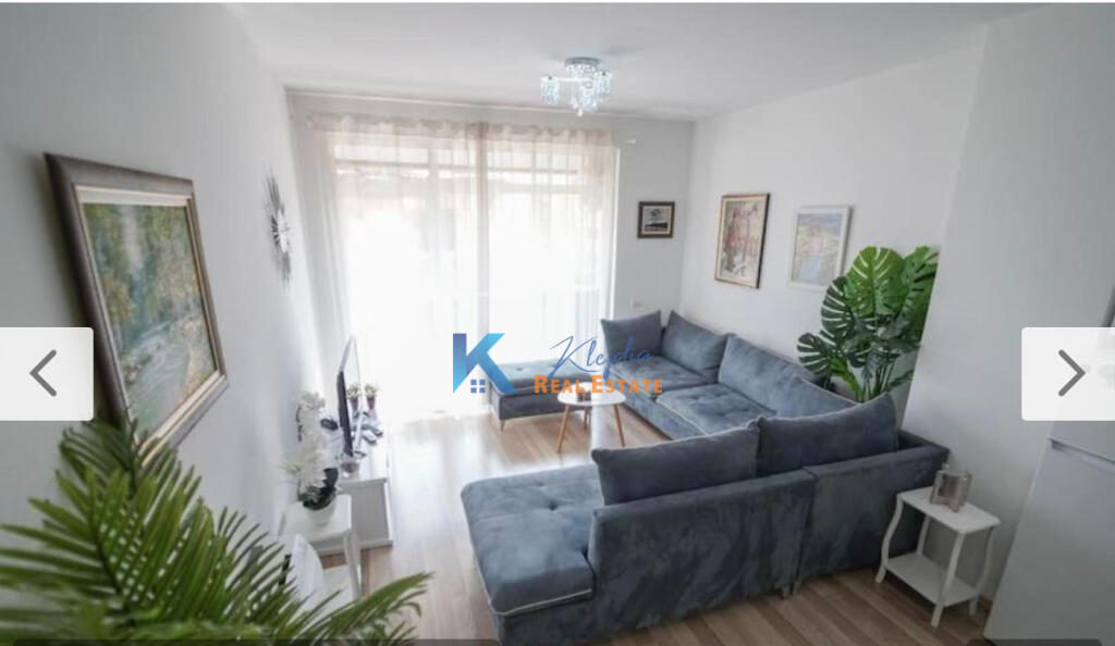 1+1 apartment for rent in the Center, near Toptani